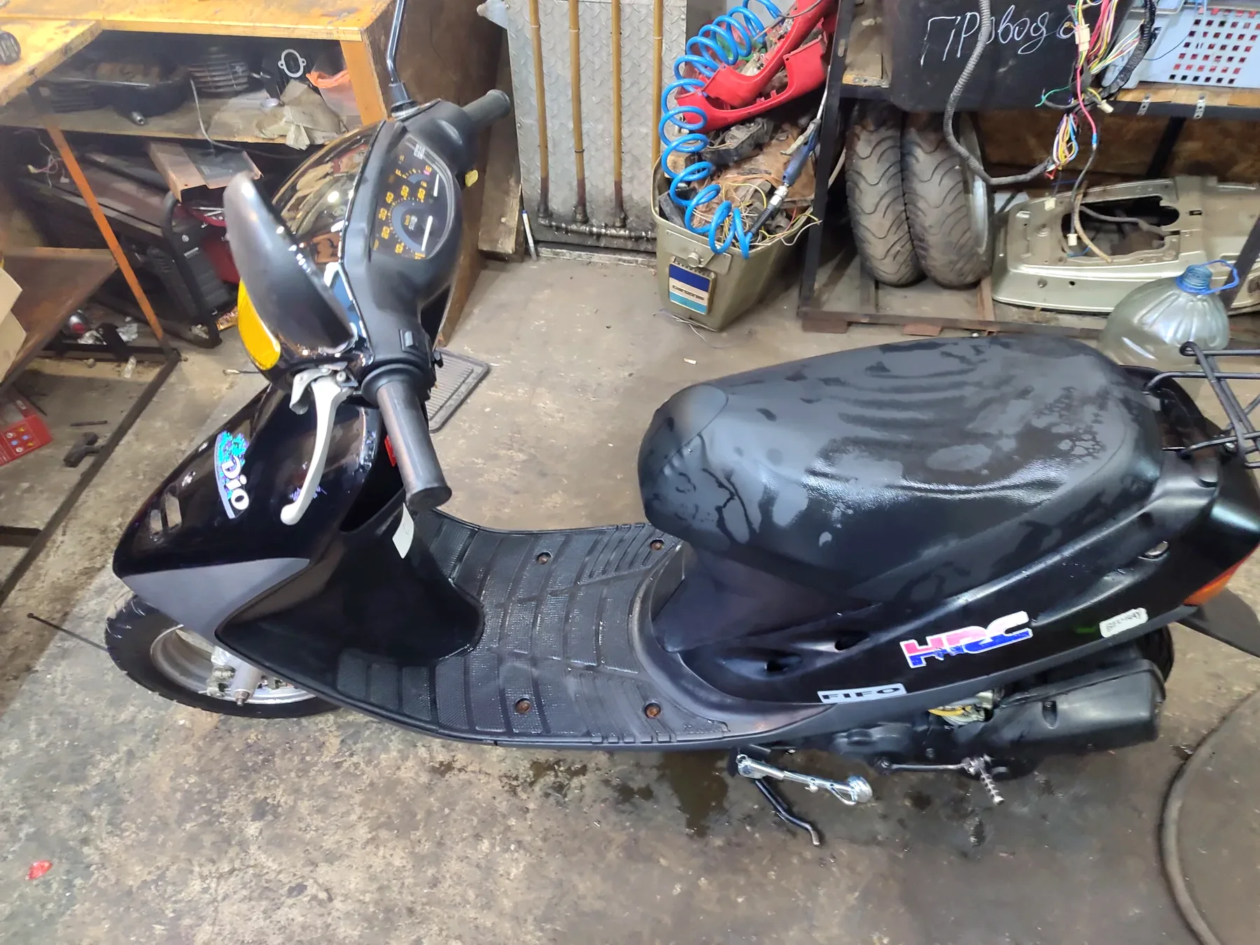 Honda Dio AF27 в процессе ремонта